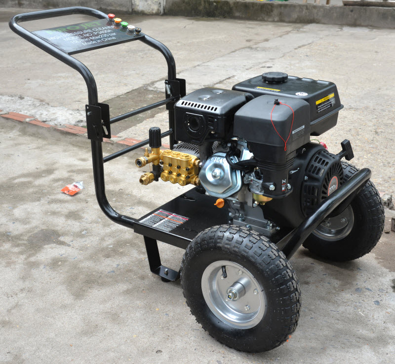 Máy phun xịt rửa áp lực cao Projet P3400A - Chạy xăng