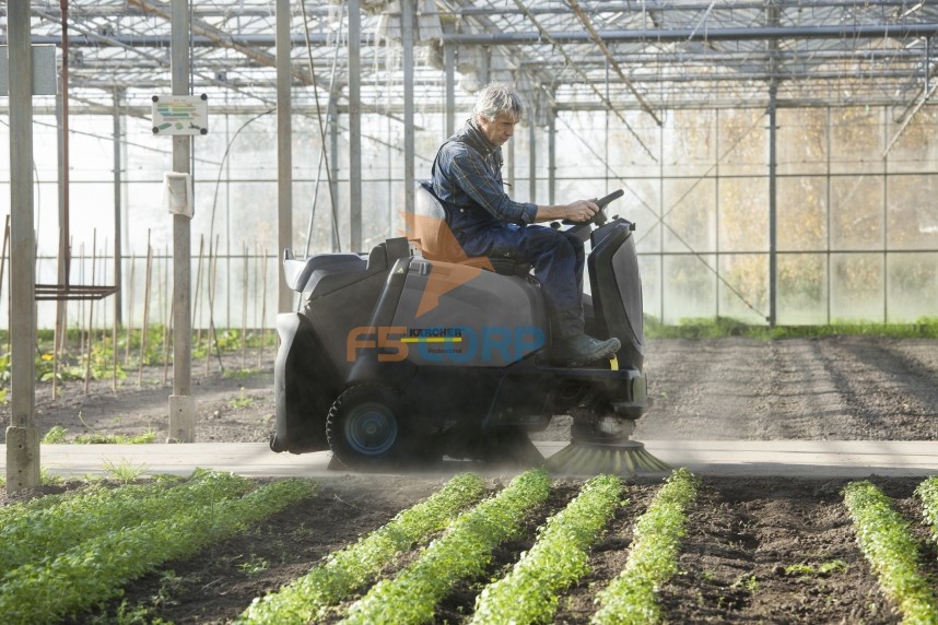Máy quét rác Karcher KM 105/100 R Bp with KSSB (Low dump)