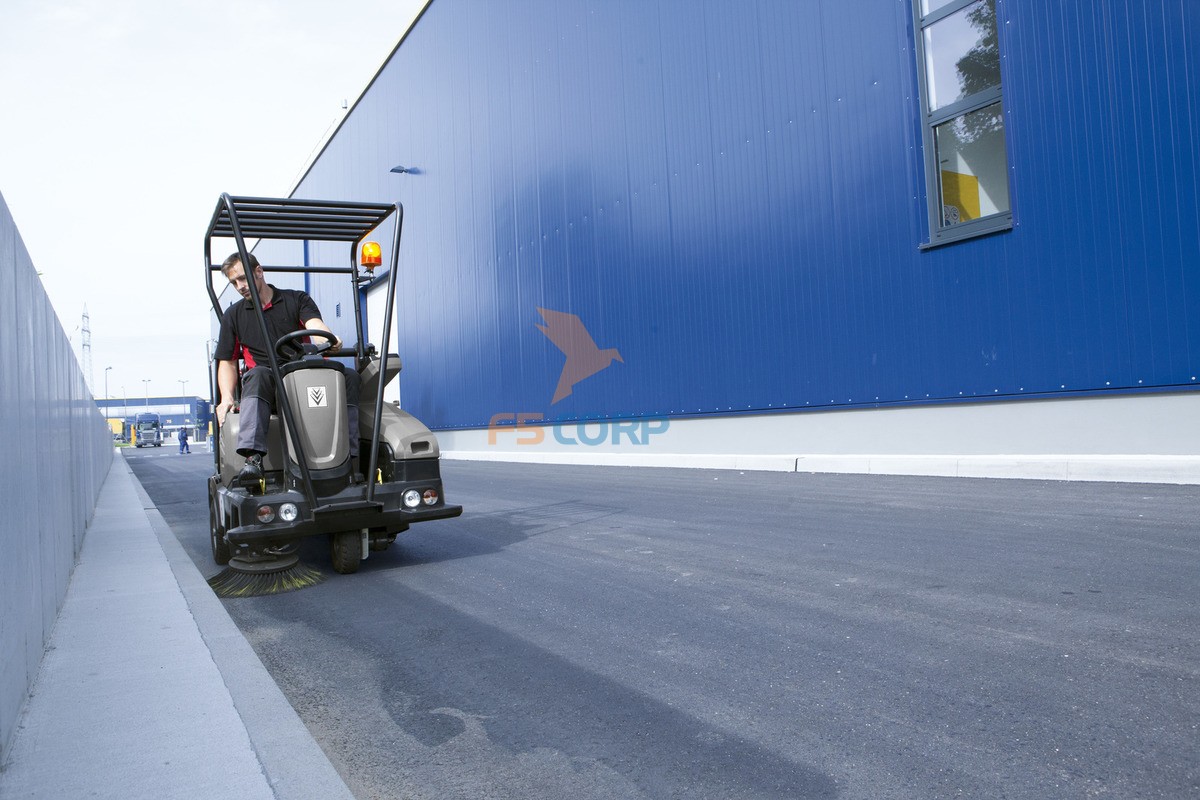 Máy quét rác Karcher KM 105/ 110 R D KSSB (High dump) (0.300-202.0)