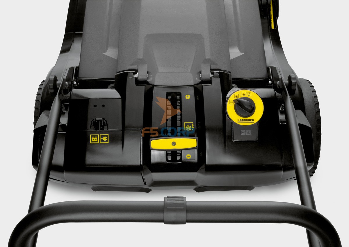 Máy quét rác Karcher KM 70/30 C Bp Pack Adv mã 1.517-213.0