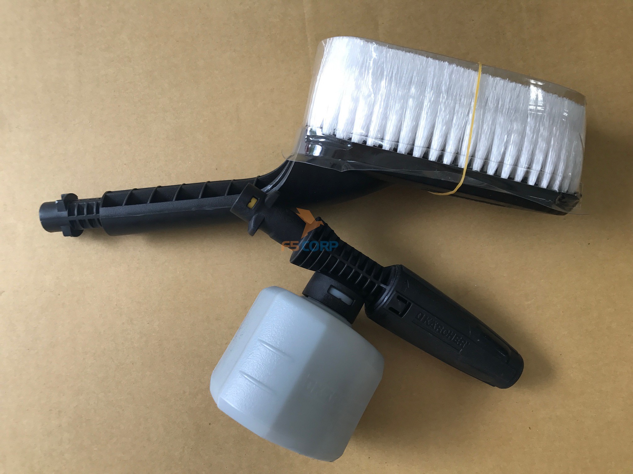 Bộ đầu chà bình xịt bọt Karcher 2.643-033.0 (Car cleaning kit)