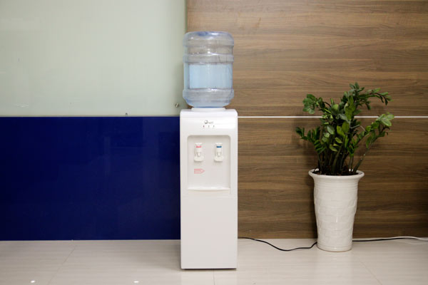 Cây nước nóng lạnh FujiE WD1105E