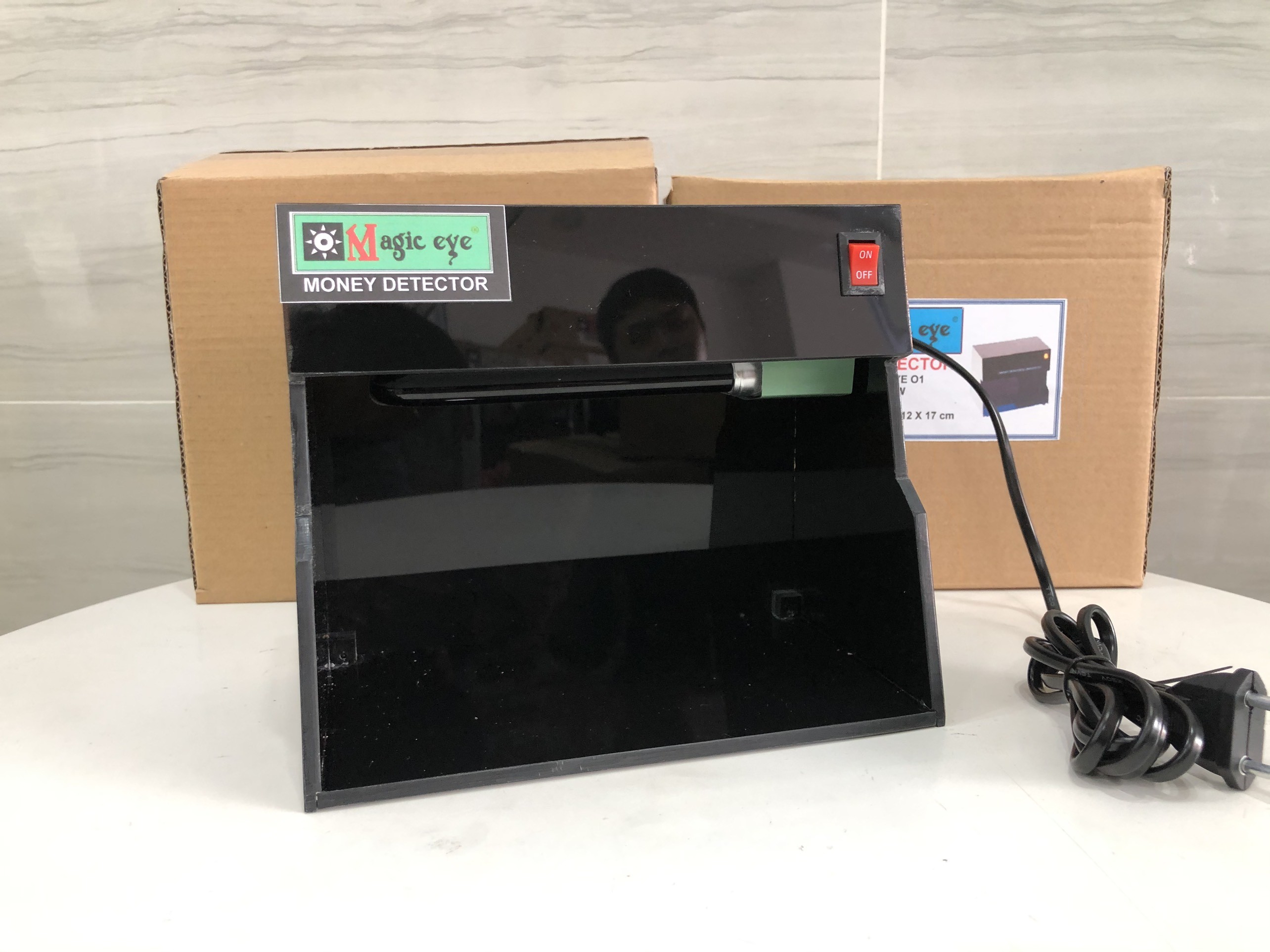 Đèn soi tiền giả Magic Eye 01 (UV-402)