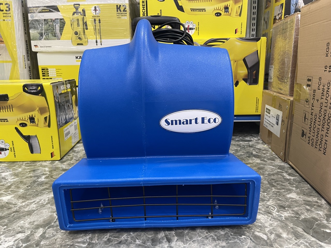 Sàn nồm , ẩm ướt  xử lý như nào cho nhanh , tiện , thuận lợi