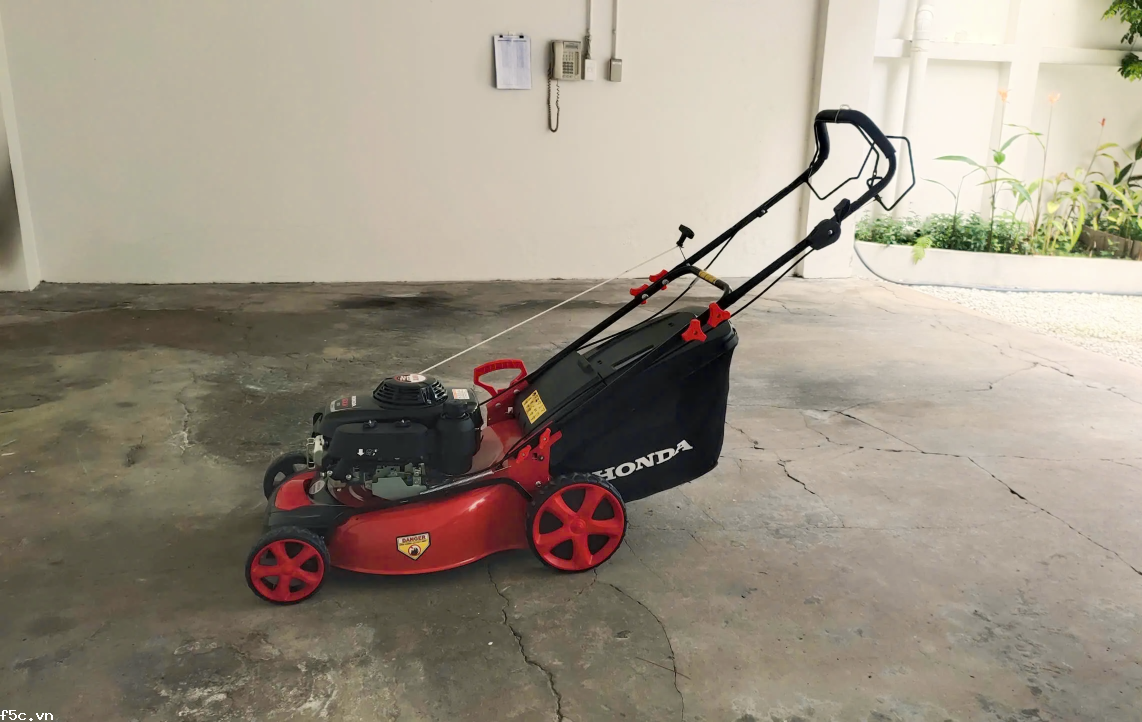 MÁY CĂT CỎ ĐẨY TAY HONDA AM-550 GXV160 (AMITA)