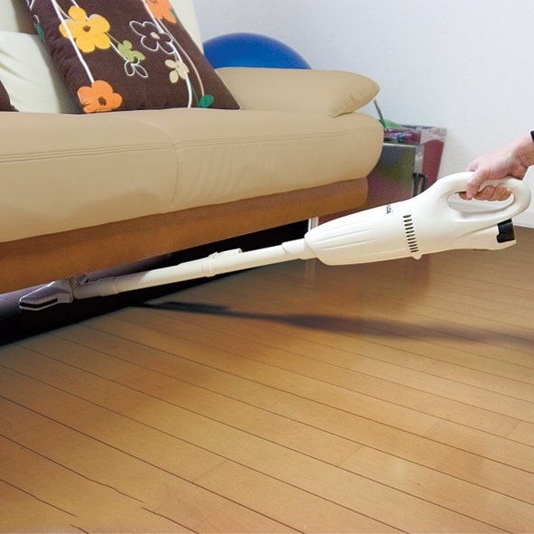 Máy hút bụi dùng pin Makita CL100DZ
