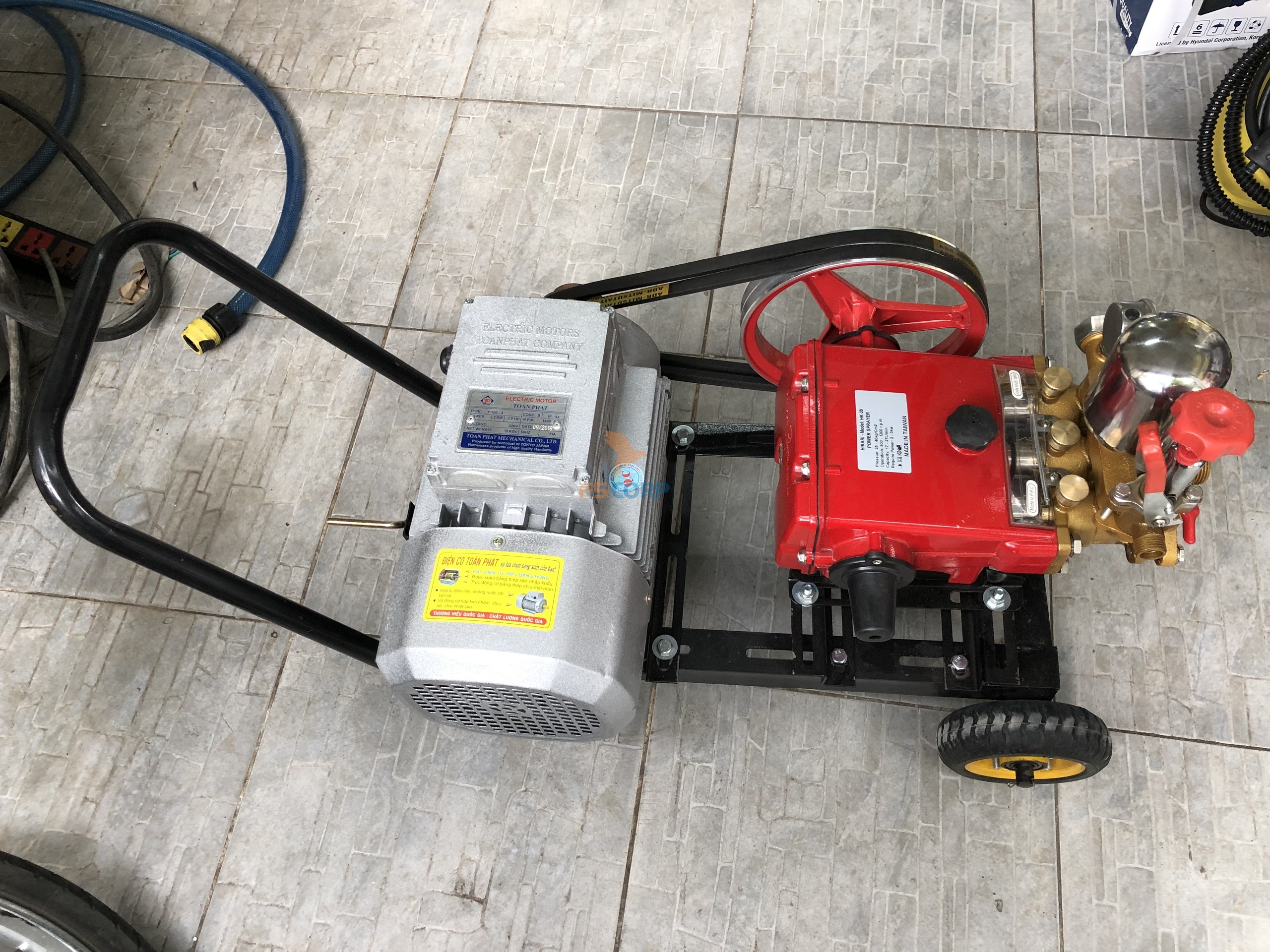 Máy rửa xe đẩy tay 7 Hp