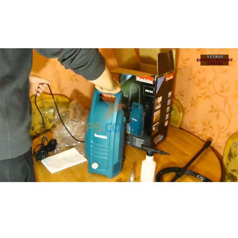 Máy xịt rửa áp lực cao Makita HW101