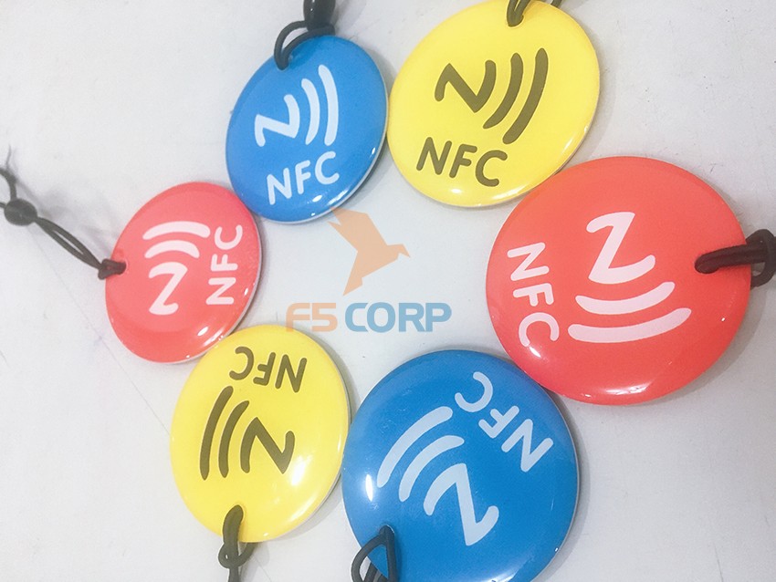 Thẻ cảm ứng từ NFC
