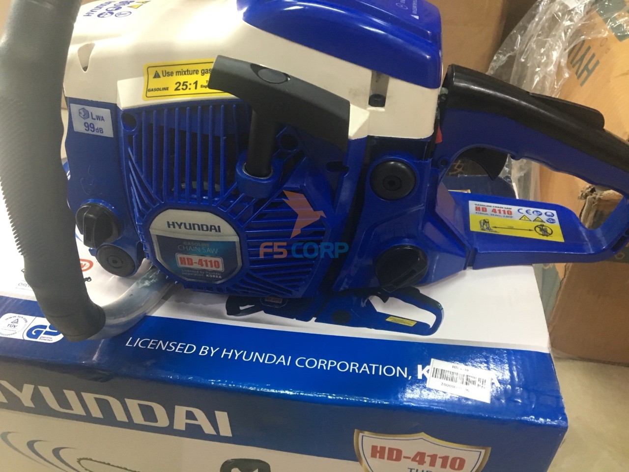 Máy cưa Hyundai - HD-4110