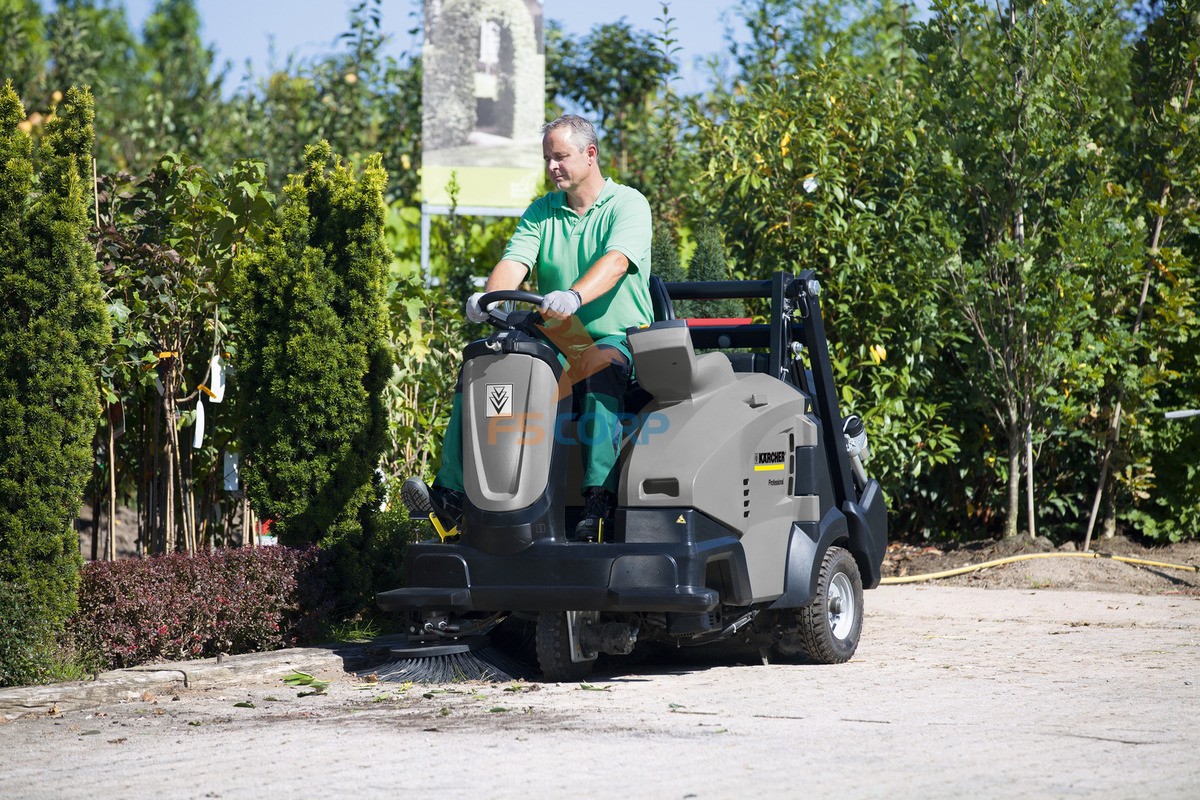 Xe quét rác Karcher KM 105/ 110 R D (High dump) (0.300-211.0)