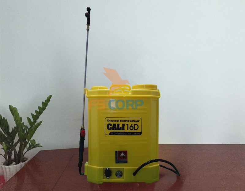 Bình xịt CALI 16D
