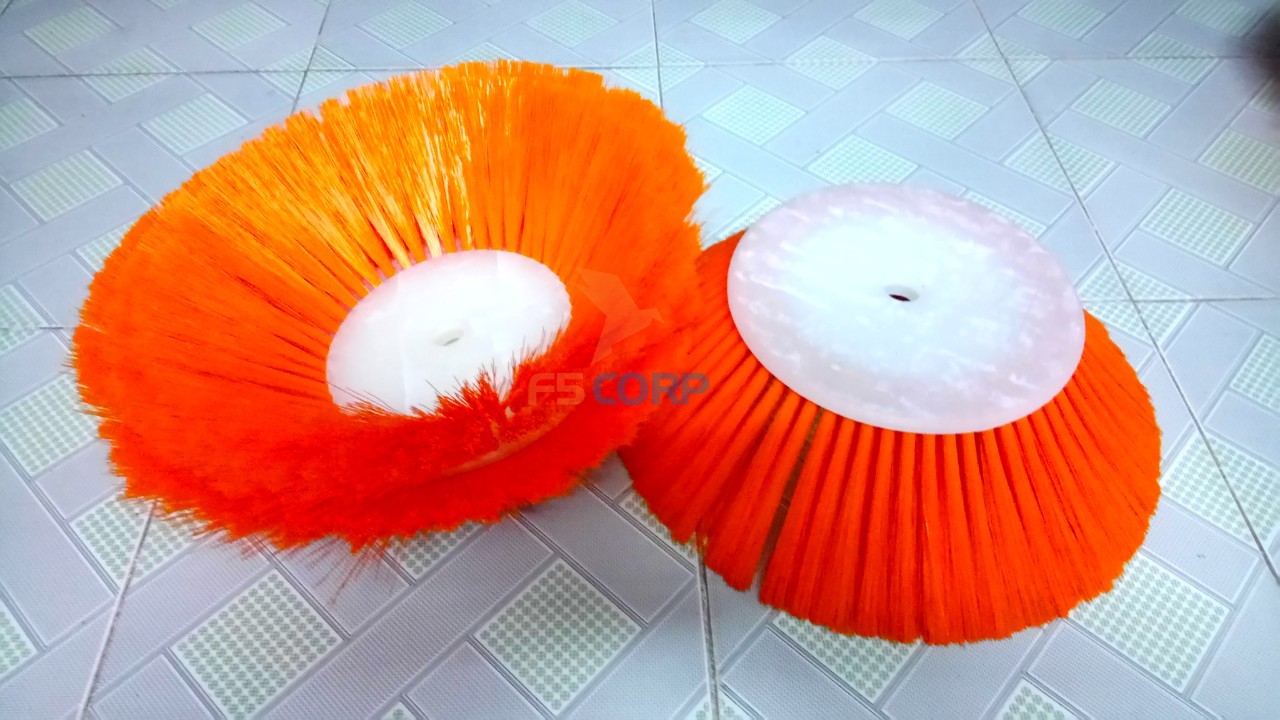 Bàn chải xe quét rác