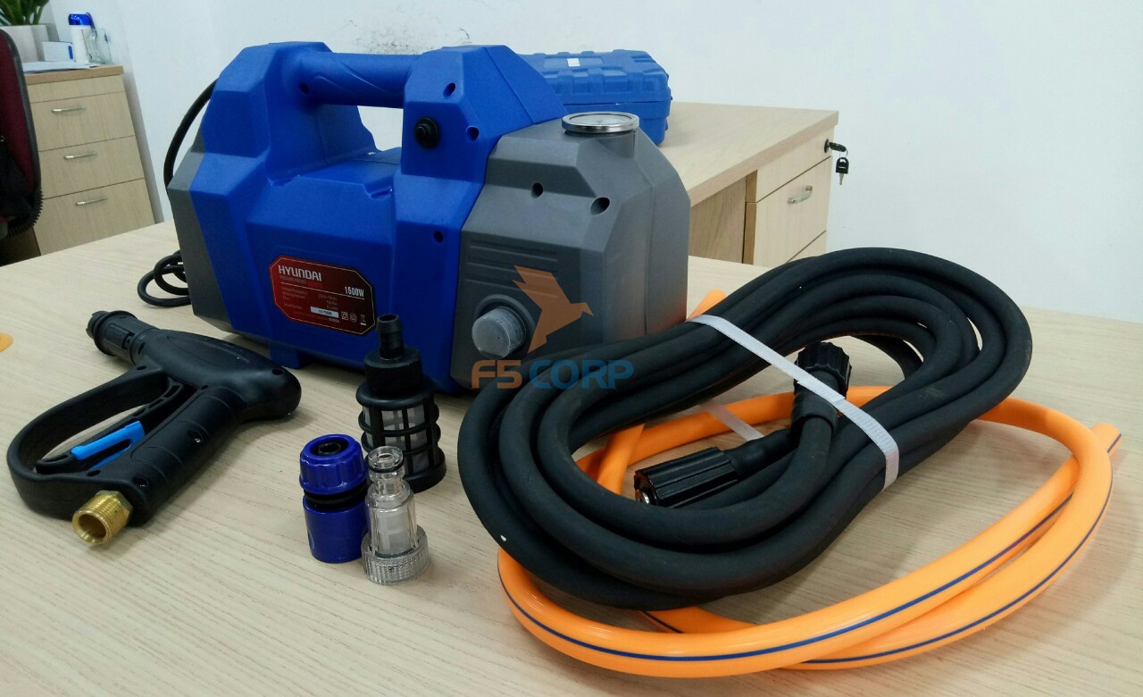 Máy phun xịt áp lực HYUNDAI HRX815