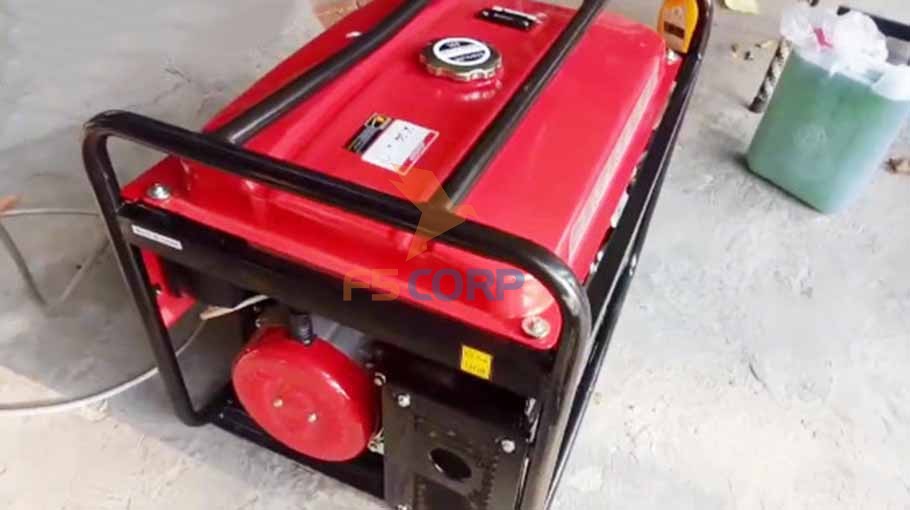 Máy phát điện 6.5kw IZAWA FUJIKI TM8000