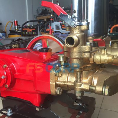 Máy phun áp lực rửa xe HL120