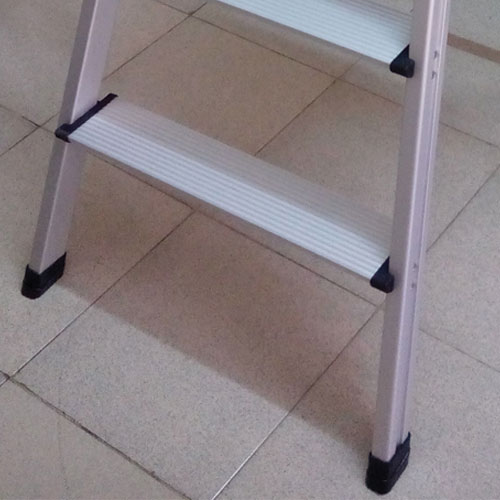 Thang ghế 3 bậc Nikawa NKP-04