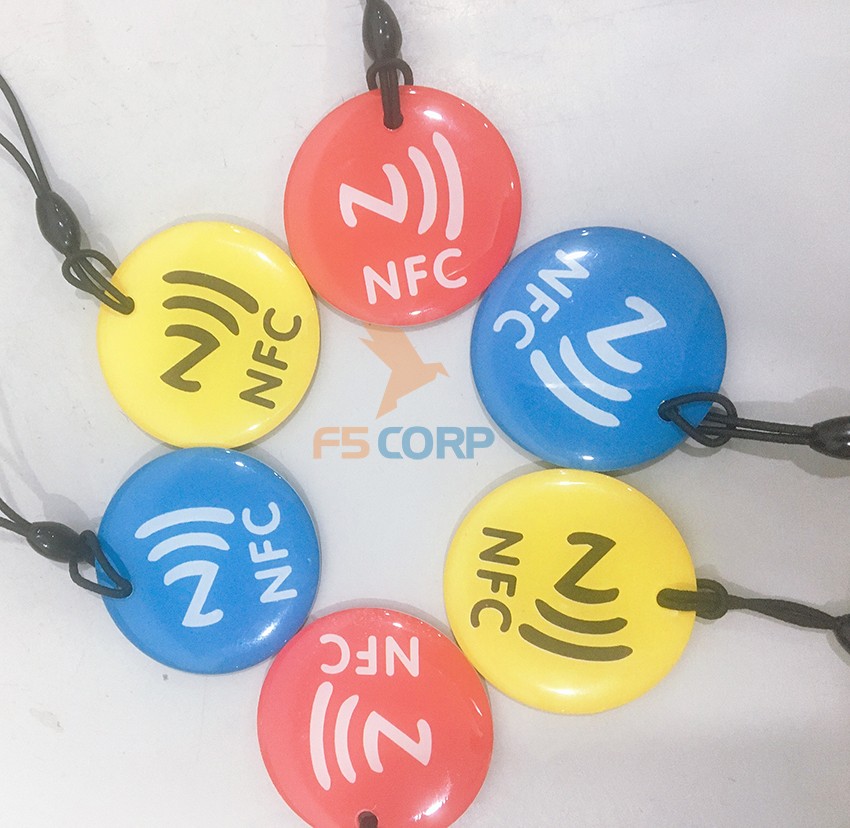Thẻ cảm ứng từ NFC