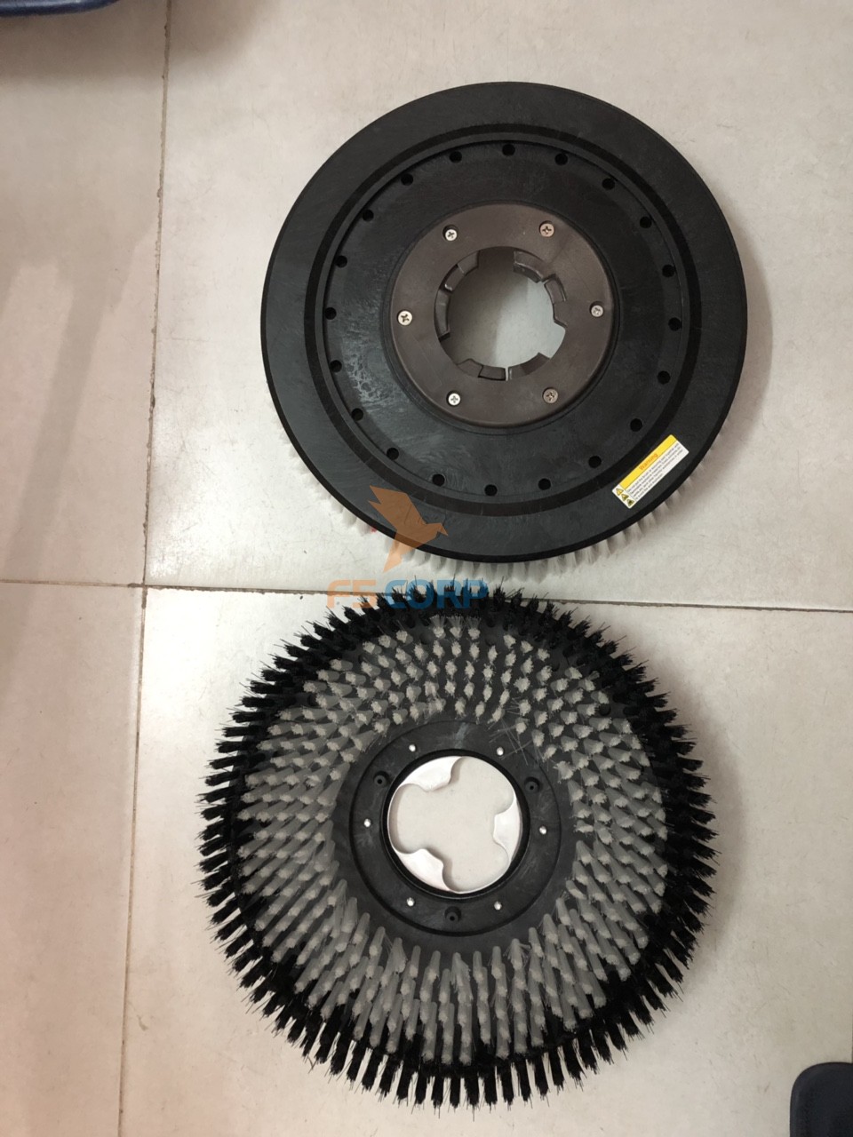 Bàn chải chà sàn 16