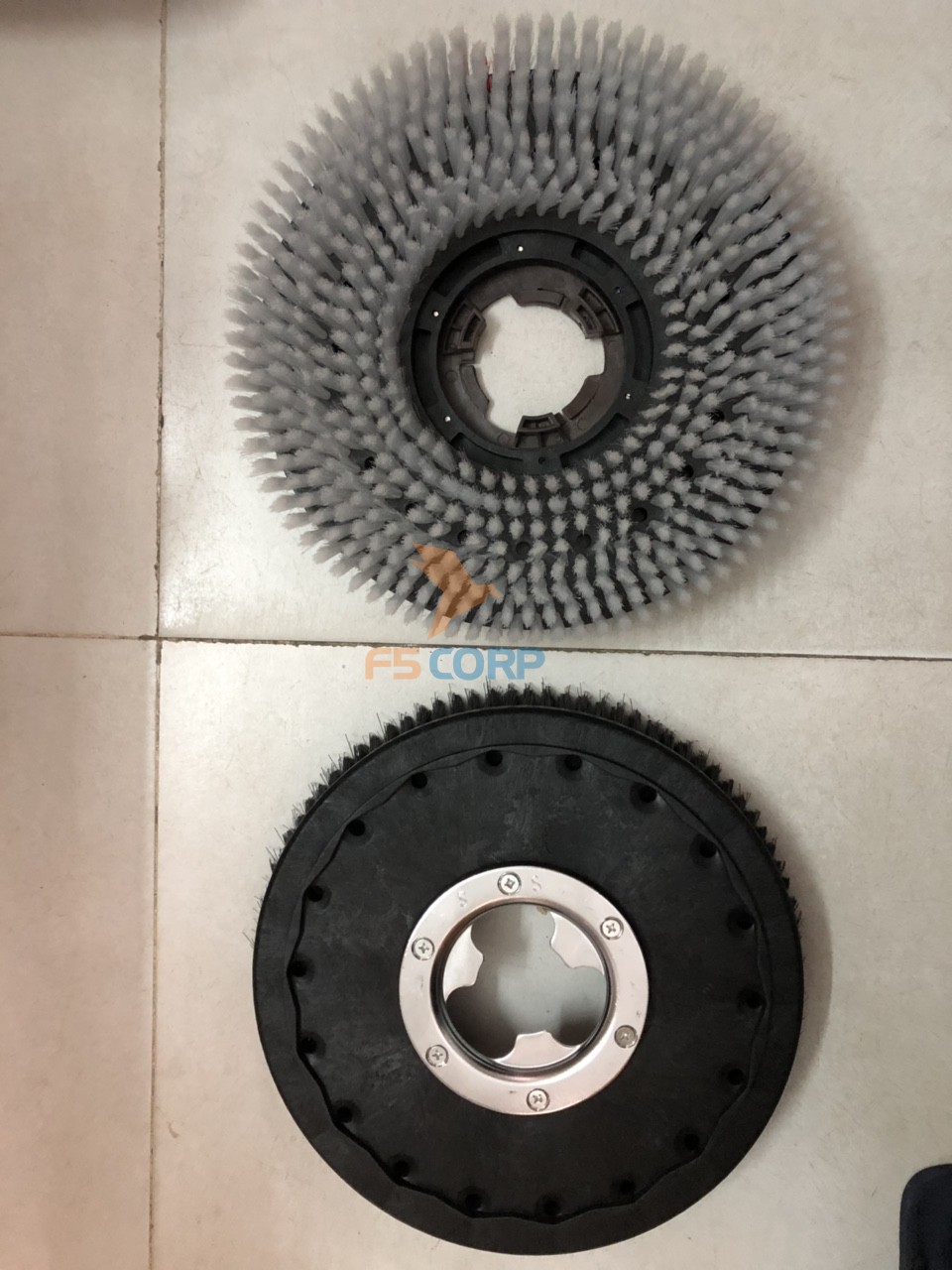Bàn chải chà sàn 16