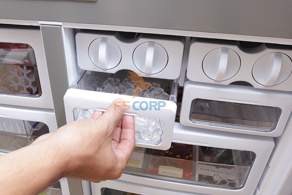 Tủ lạnh Sharp Inverter 556 lít SJ-FX630V-ST