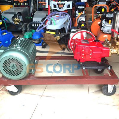 Máy phun áp lực rửa xe HL120