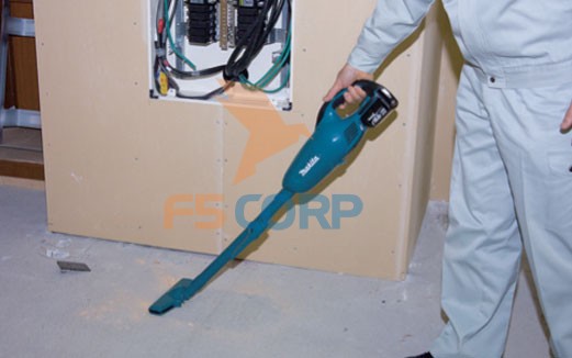 Máy hút bụi Makita DCL180Z cầm tay dùng pin
