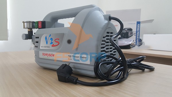 Máy phun xịt rửa xe cao áp Tonyson V2S