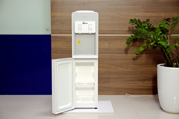 Cây nước nóng lạnh cao cấp FujiE WD1850C
