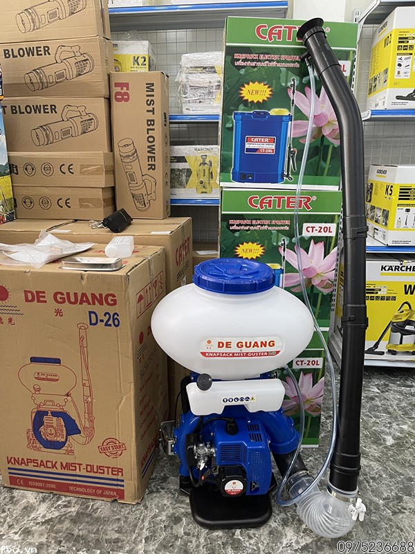Máy phun thuốc khử trùng 2 thì De Guang D-26