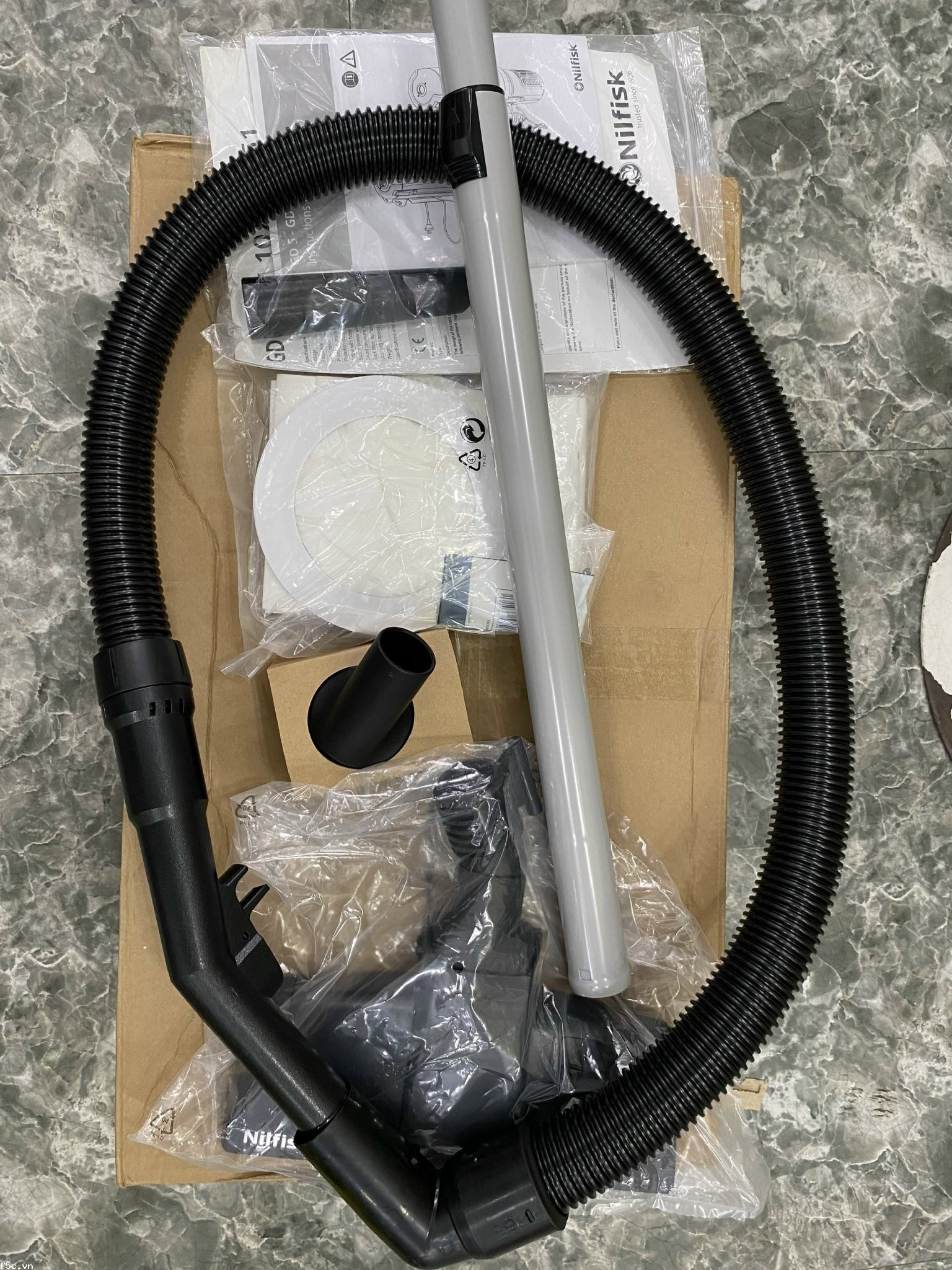 Máy hút bụi Nilfisk GD5 Fly