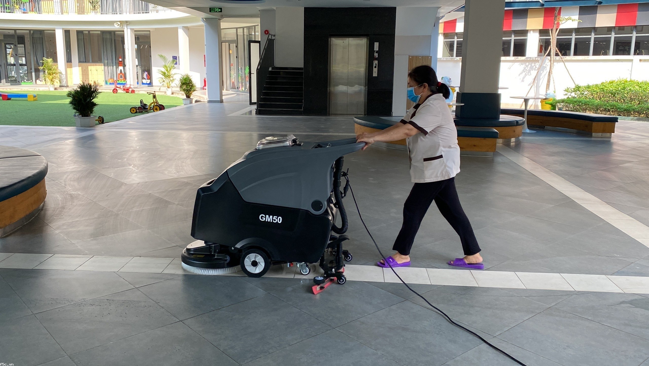Máy chà sàn liên hợp chạy điện KRAFFER GM 50