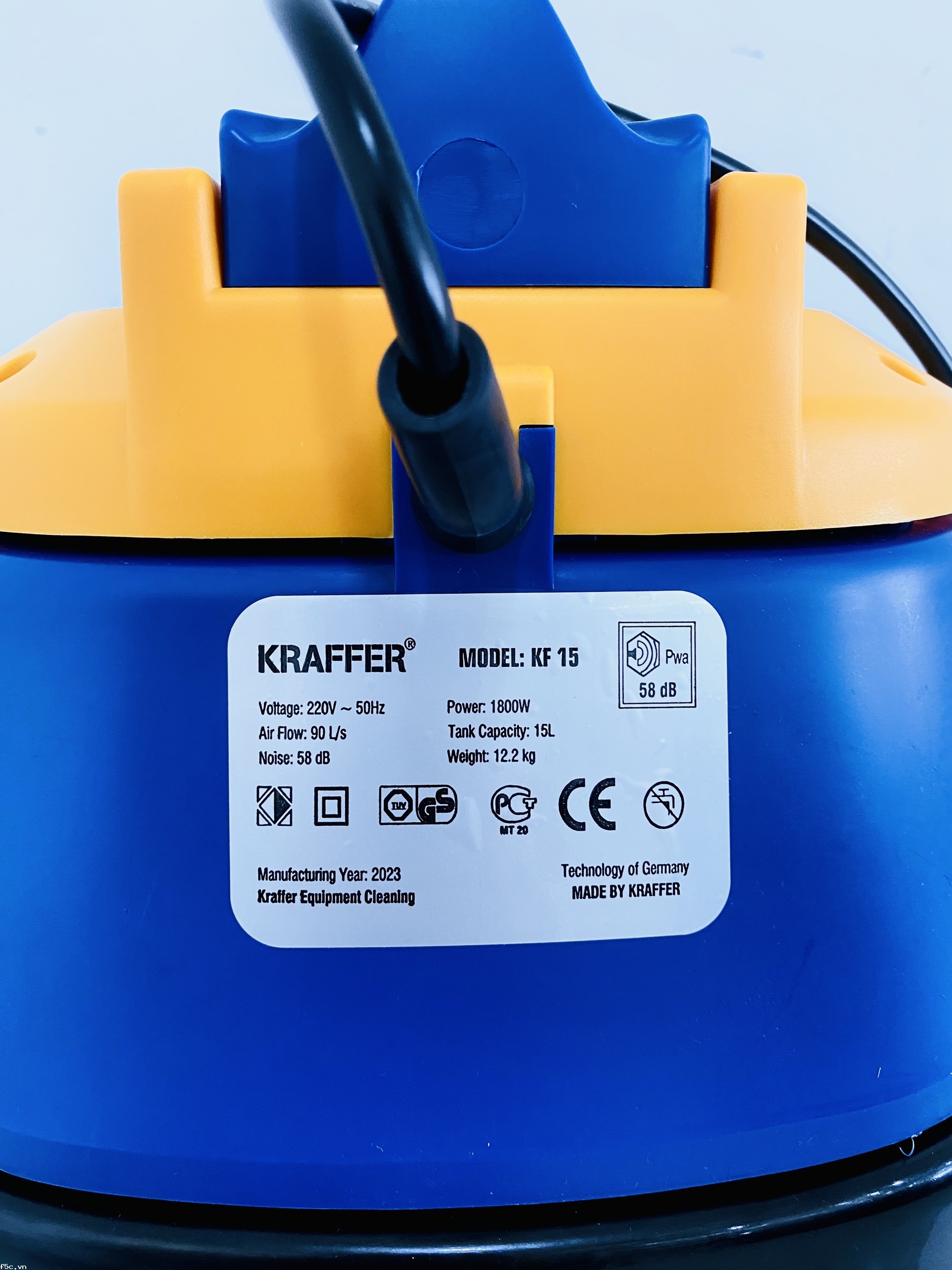 Máy hút bụi công nghiệp KRAFFER KF 15