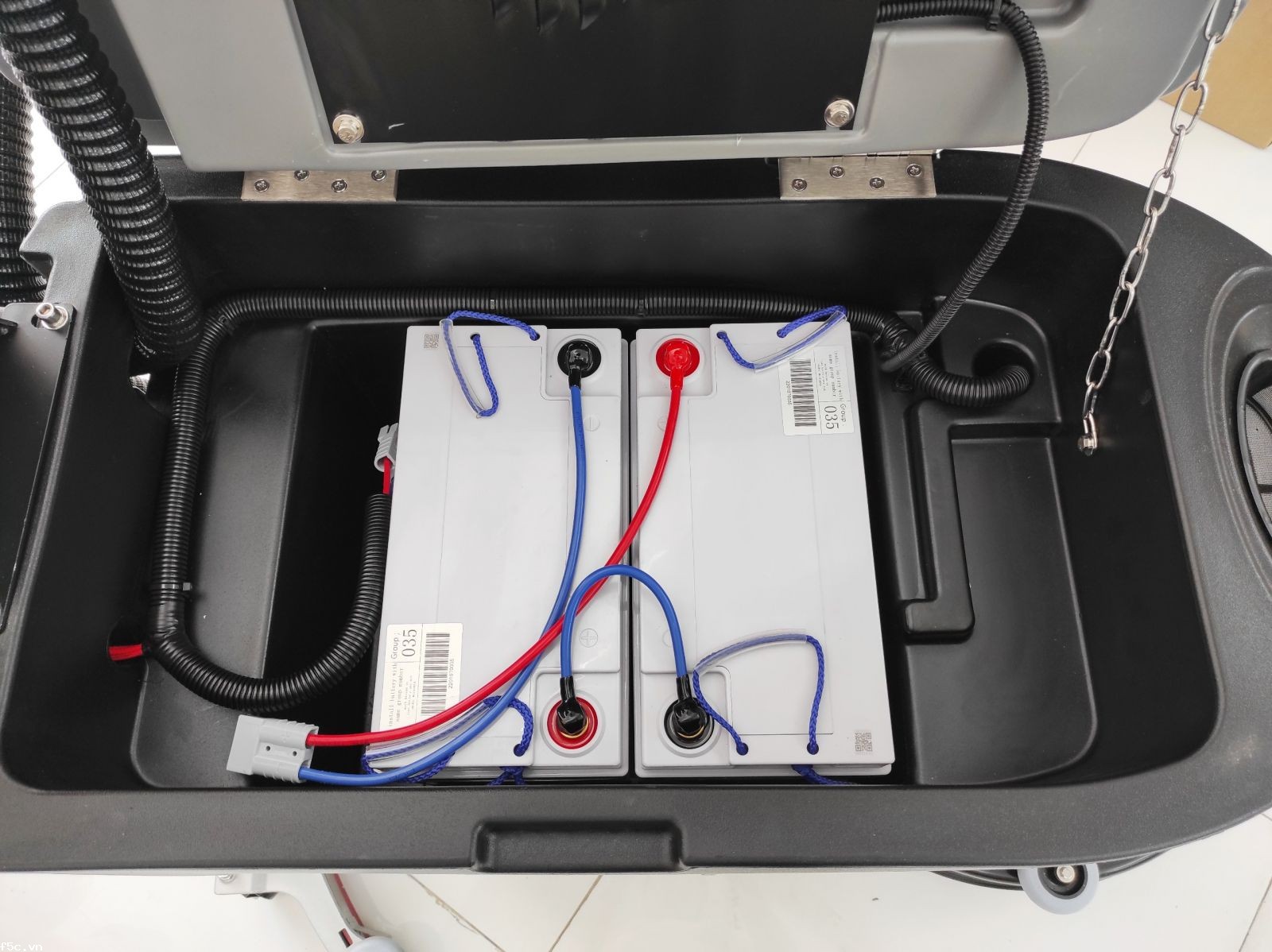 Máy chà sàn liên hợp DV55DC (Chạy Bằng Acquy)