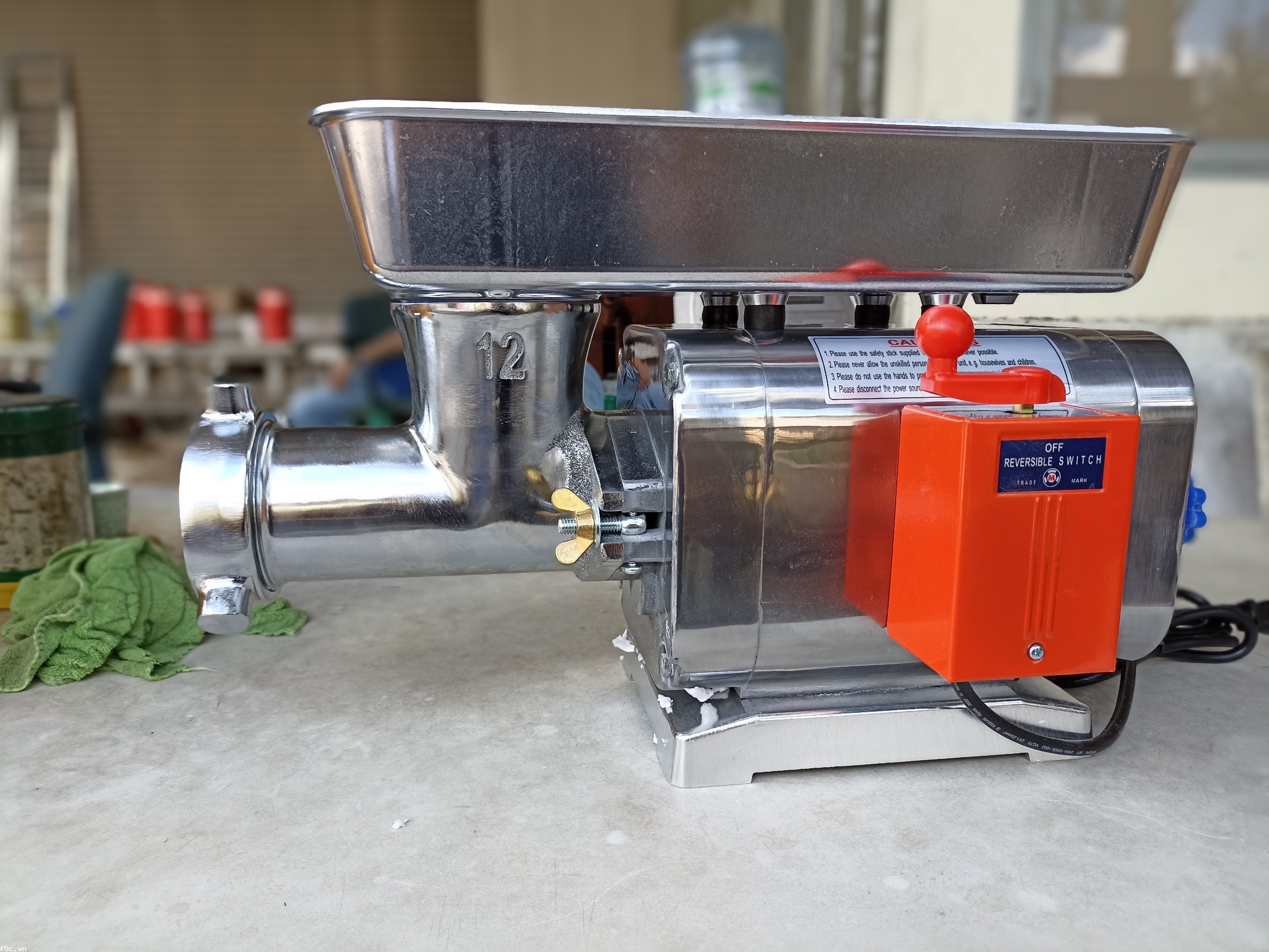 Máy xay thịt ATS 1/2 HP