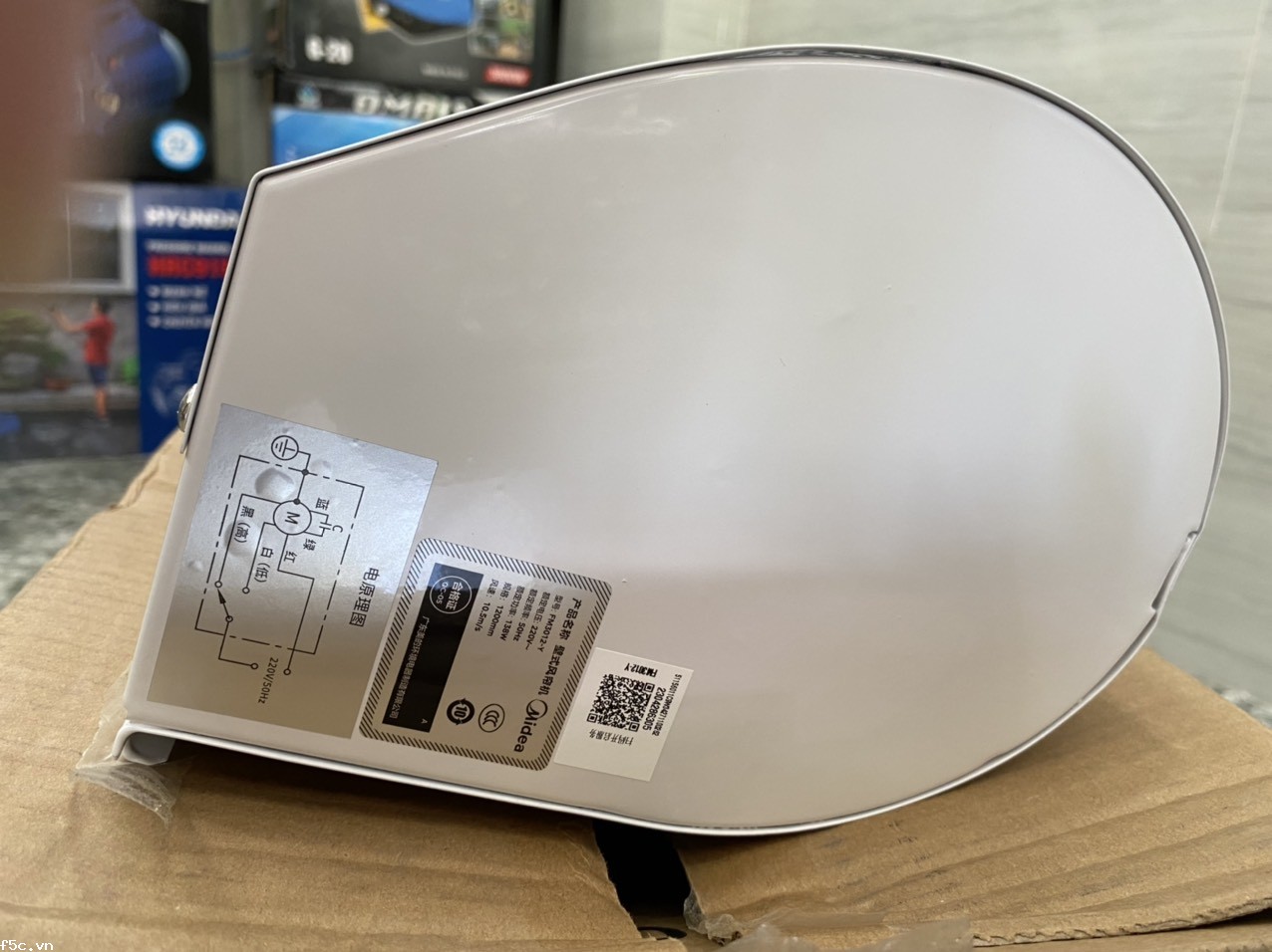 Quạt cắt gió điều hòa có điều khiển Midea FM-3012-y