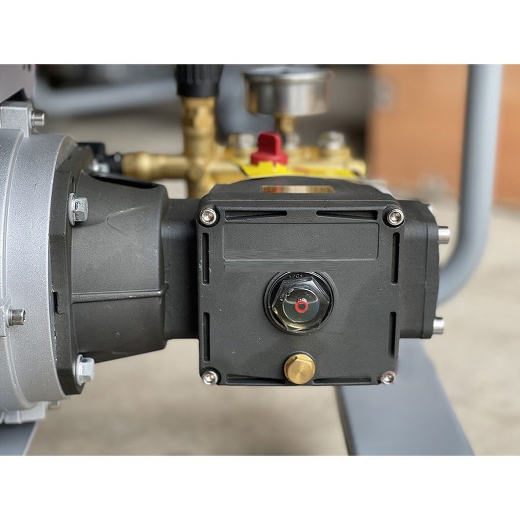 Máy xịt rửa xe cao áp RUBIX RS30S 3.0Kw