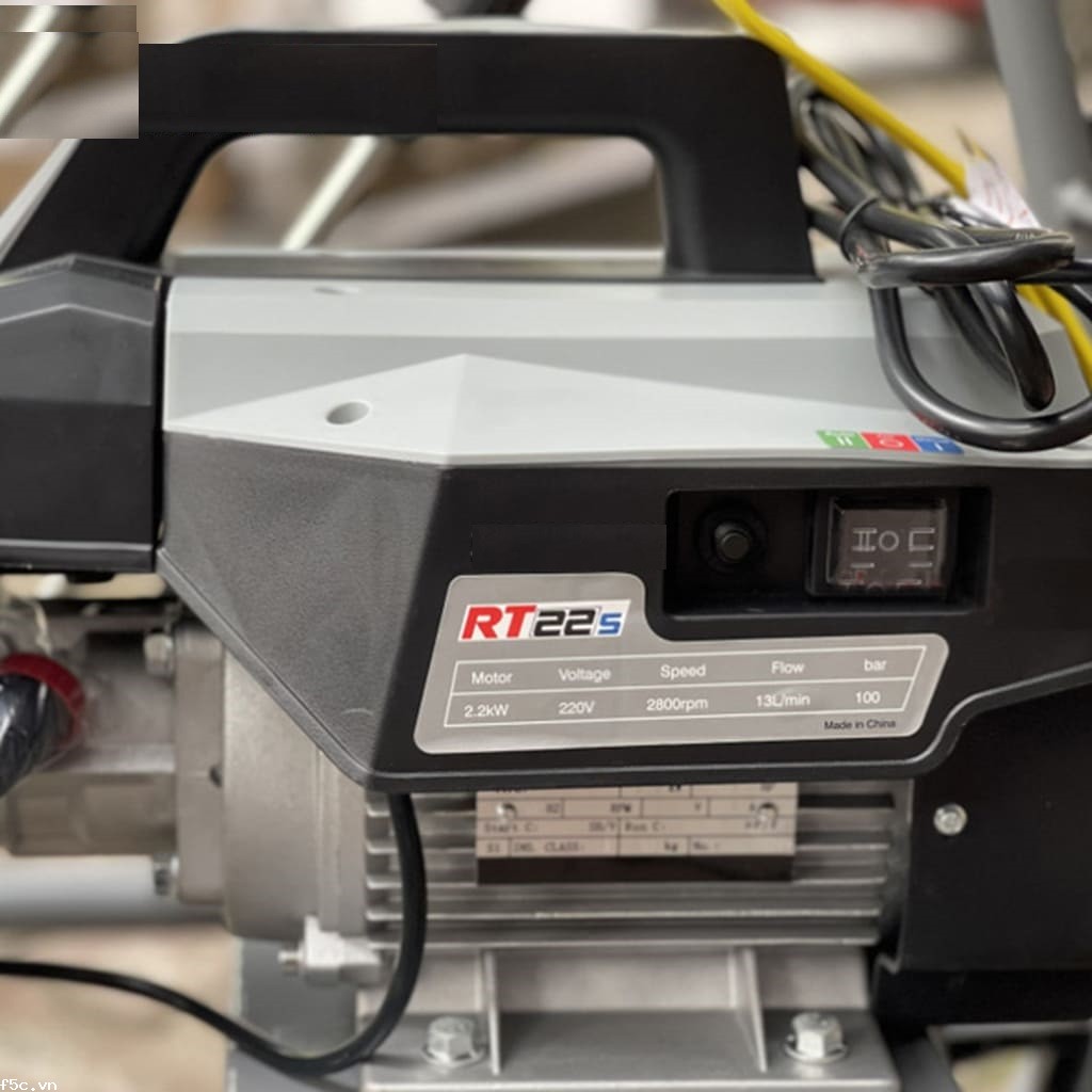 Máy xịt rửa xe cao áp RUBIX RT22S 