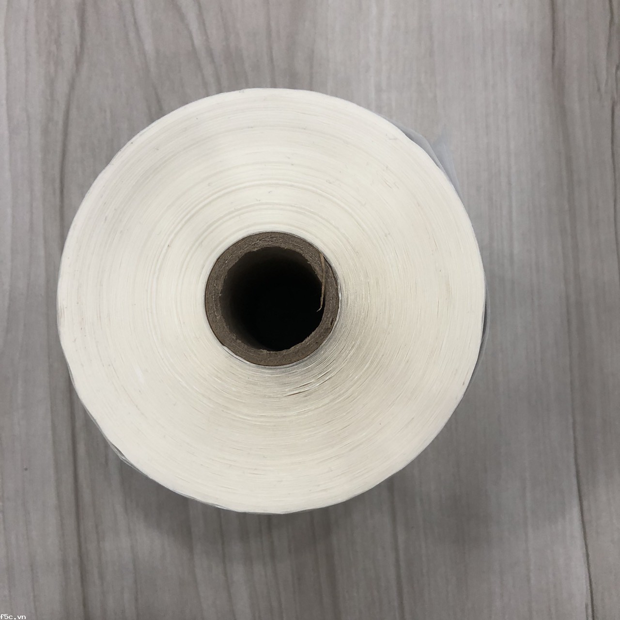 Giấy in mã vạch 1 tem 100x50mm x50m