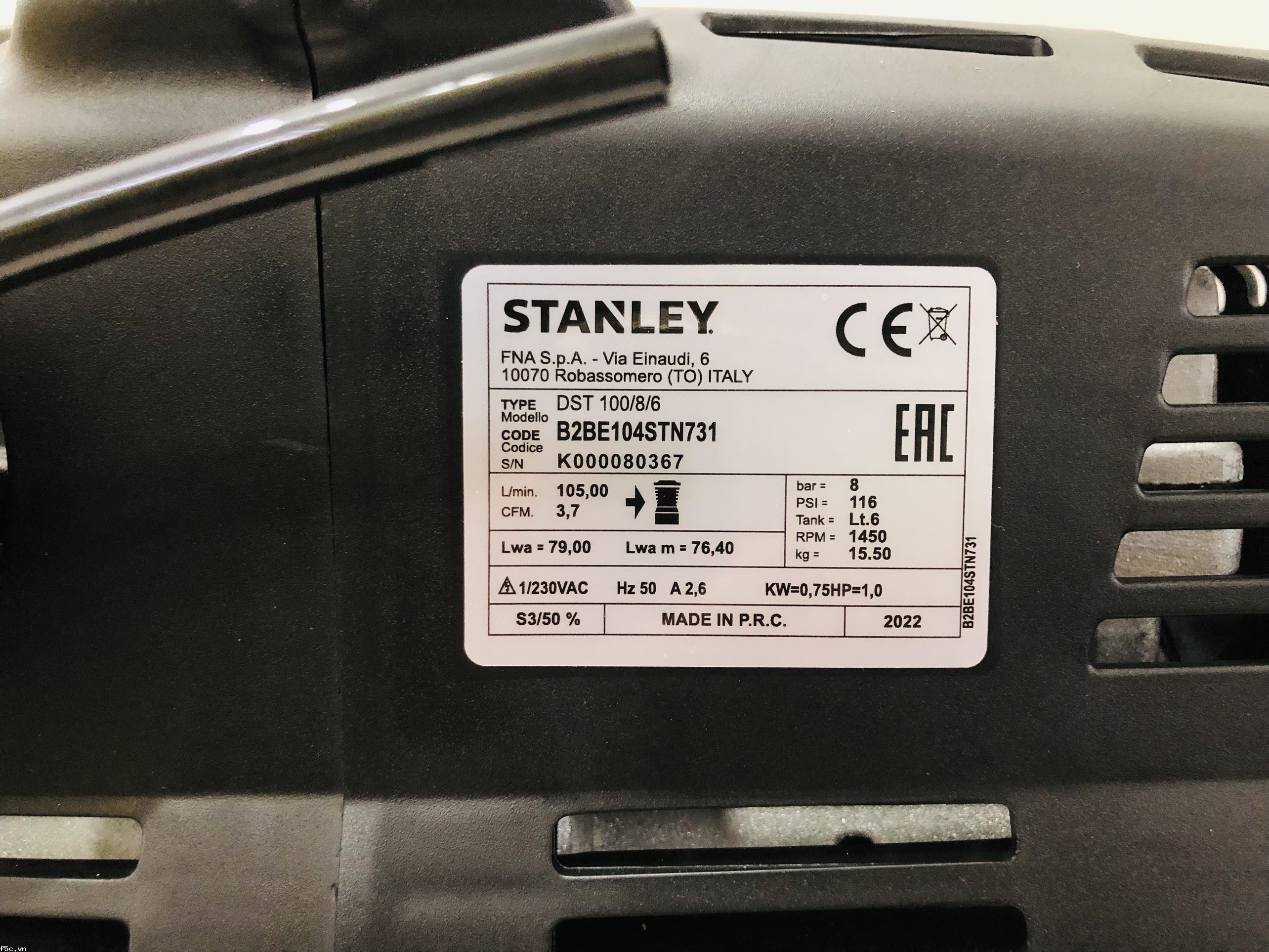 Máy nén khí không dầu 6L Stanley DST100/8/6