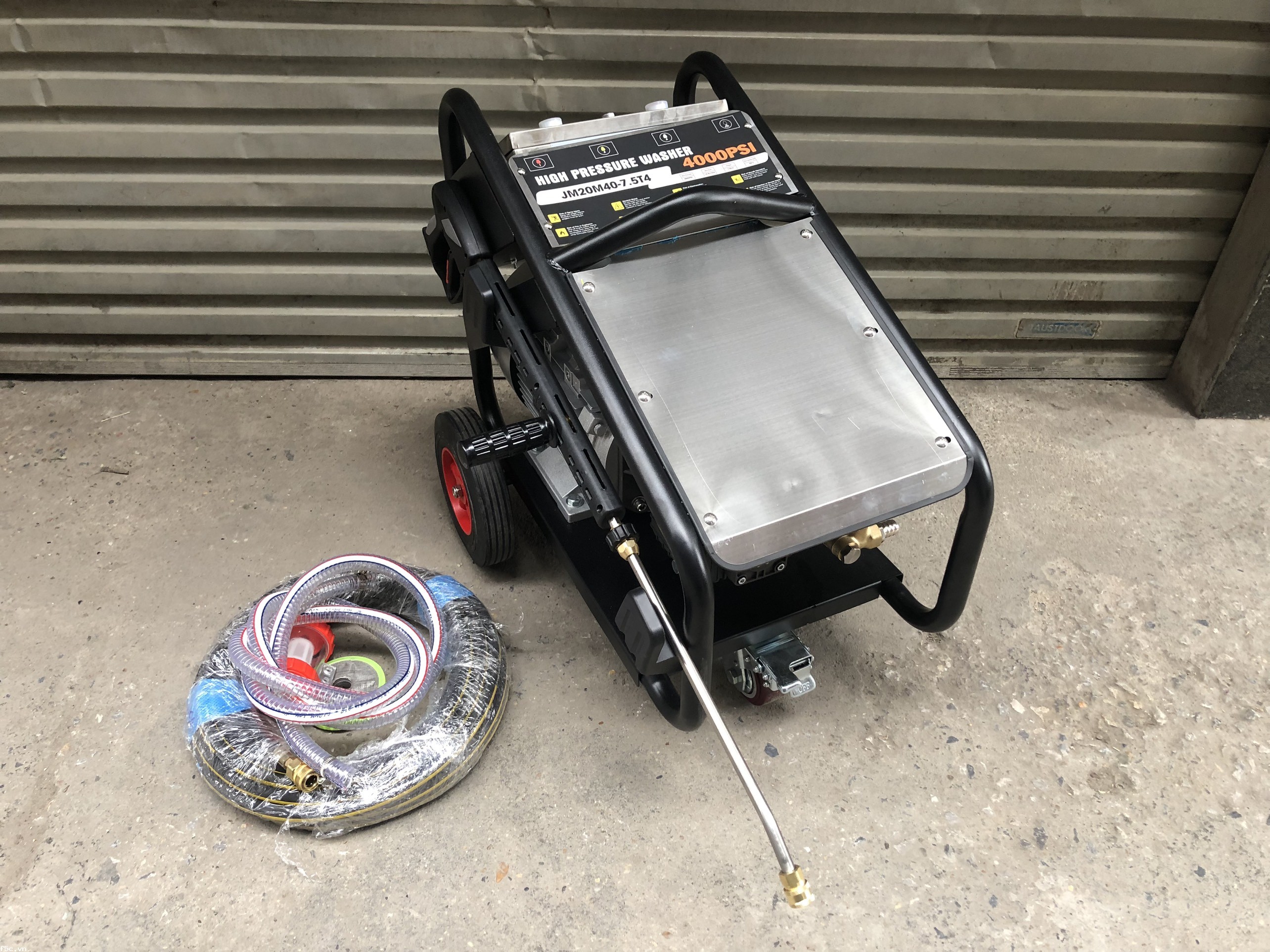Máy phun áp lực cao Smart Eco 20M40 4000PSI