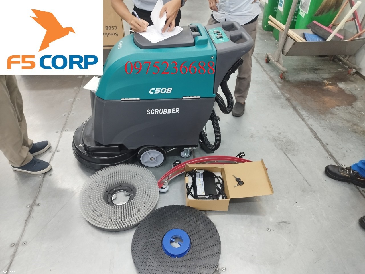 Máy chà sàn liên hợp chạy acquy Clepro C50B