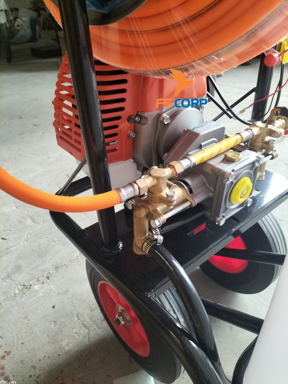 Máy phun thuốc chạy xăng 2 thì SE-60L
