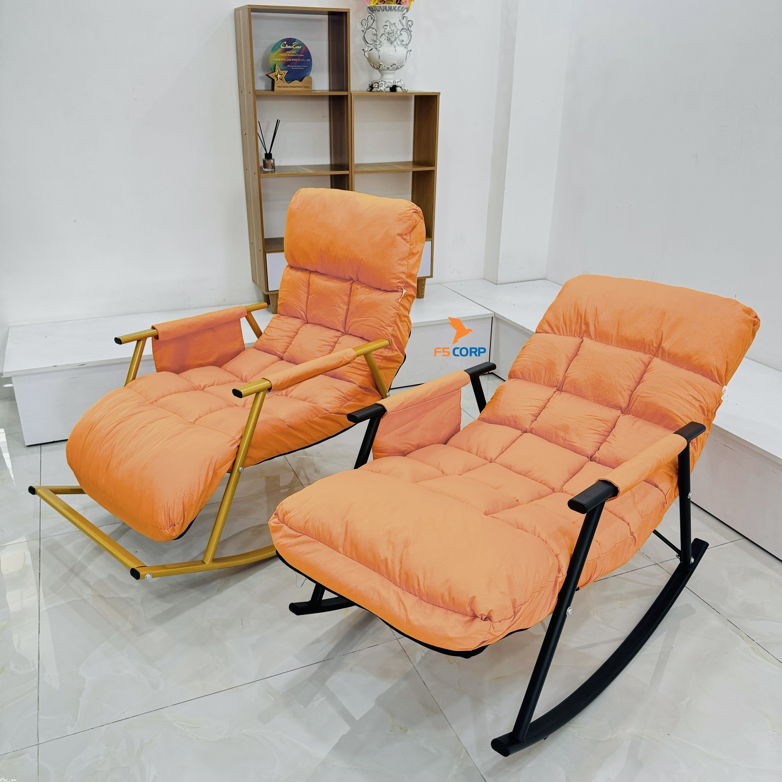 Ghế bập bênh thư giãn tiện lợi SUMIKA 663, khung thép sơn tĩnh điện