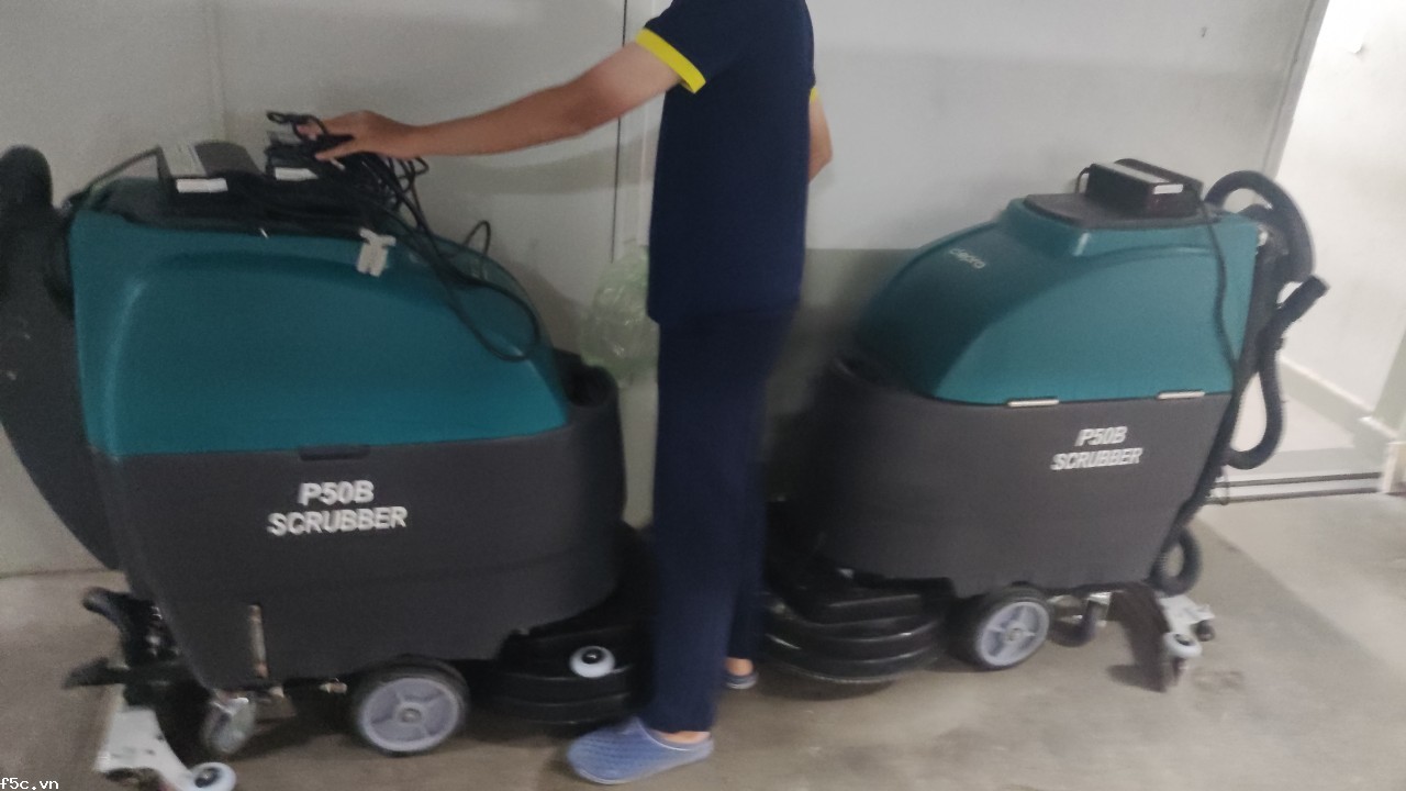 Máy lau nhà xưởng Clepro P50B ( dùng ác quy )