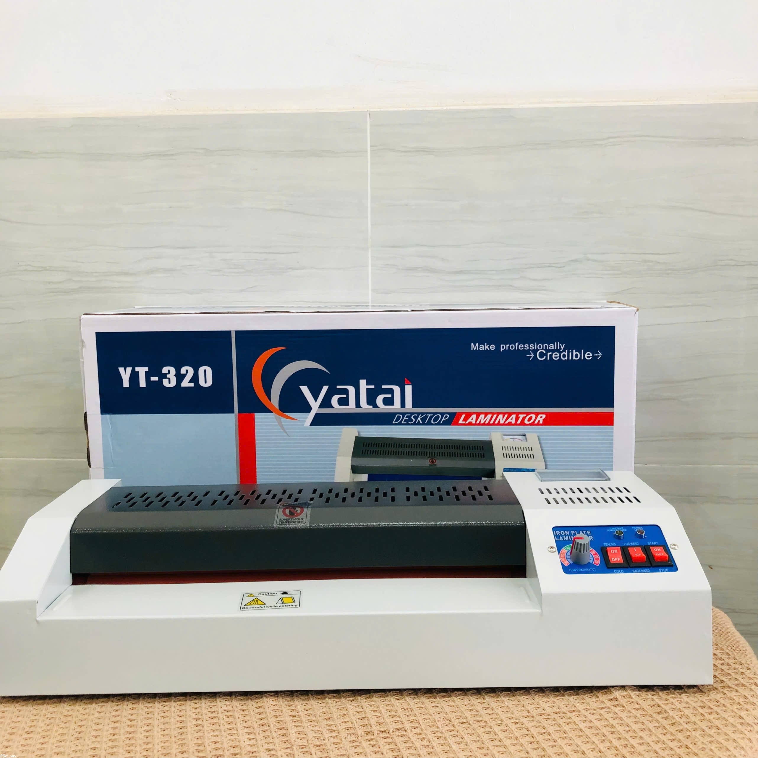 Máy ép Plastic YT 320 (A3)