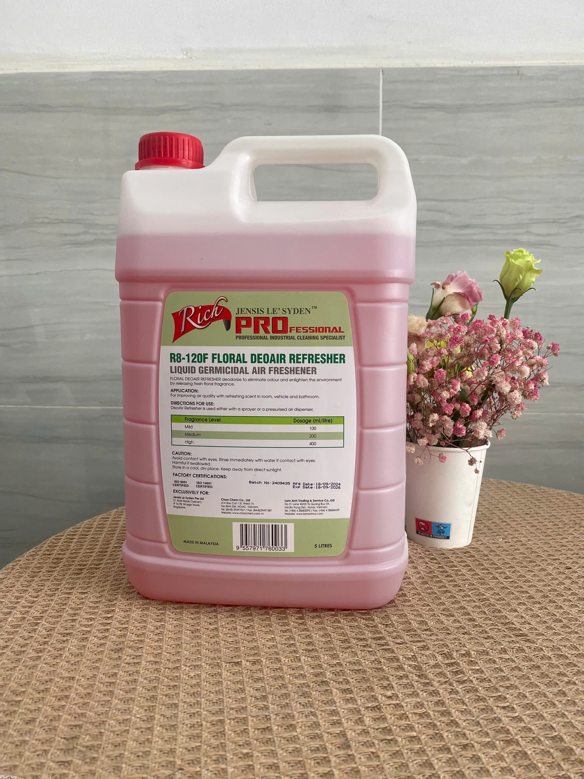 Nước hoa xịt phòng, khử mùi Richpro R8-120F - Mùi dâu can Made in Malaysia Can 5L