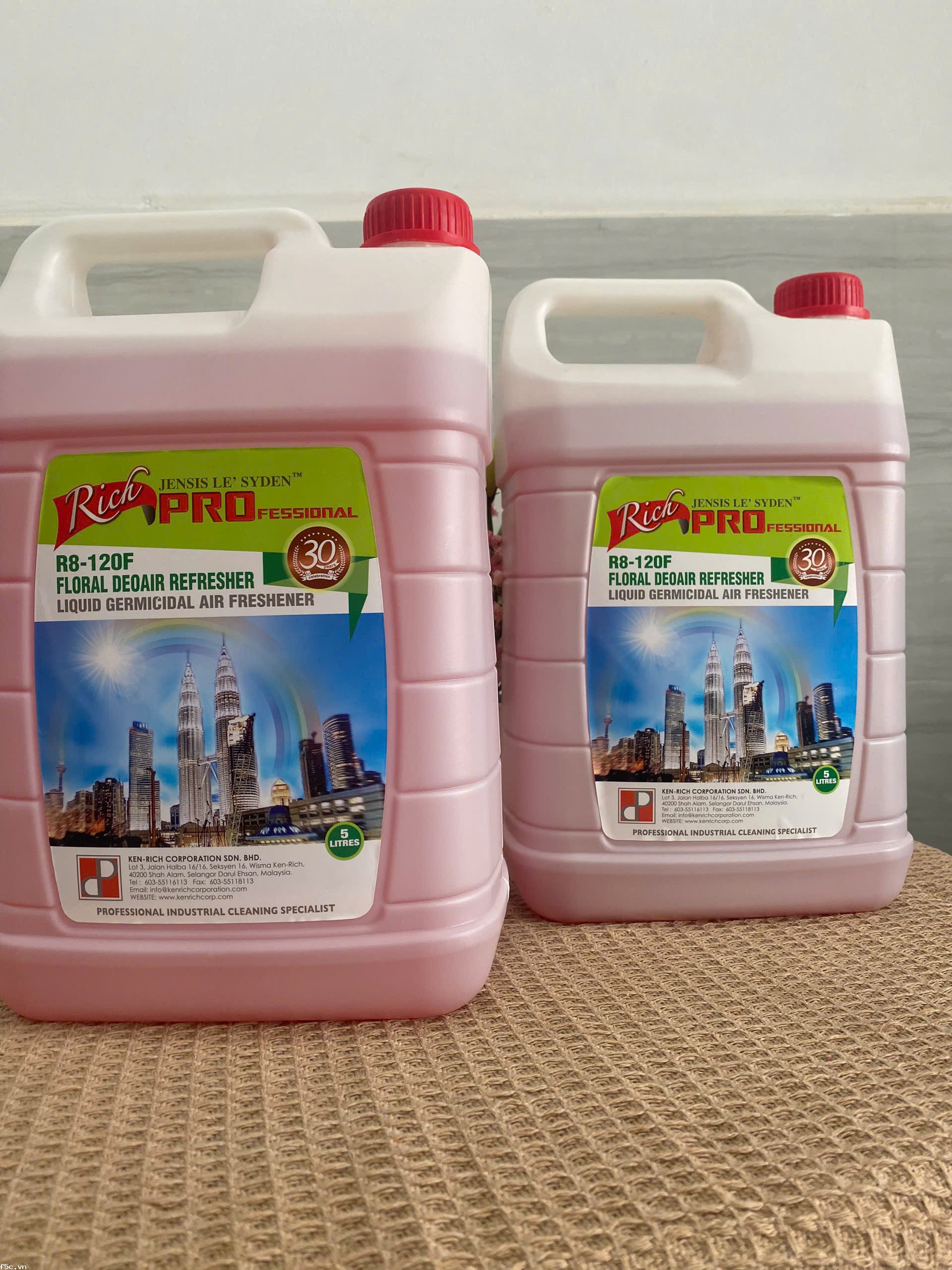 Nước hoa xịt phòng, khử mùi Richpro R8-120F - Mùi dâu can Made in Malaysia Can 5L