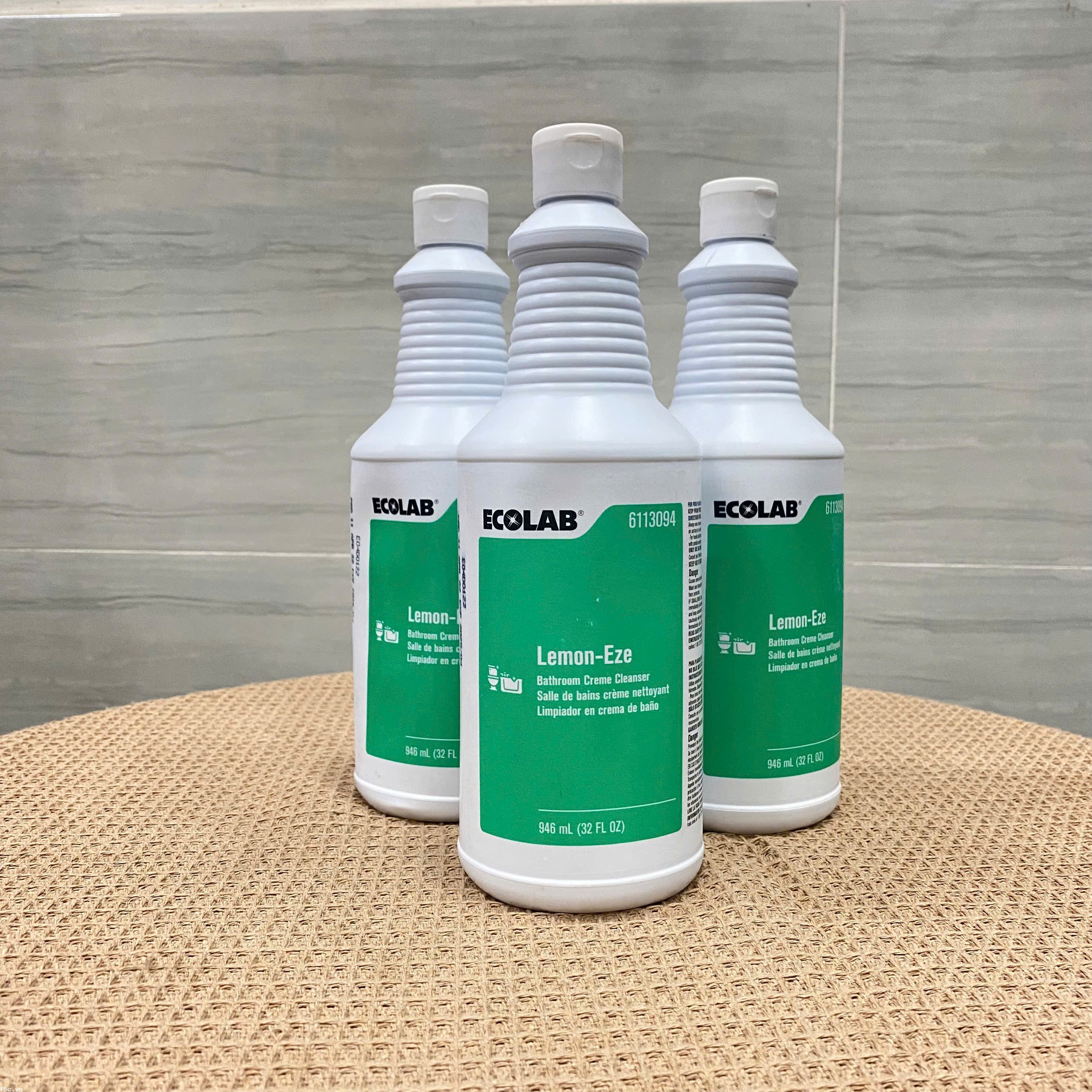 Kem tẩy rửa đa năng trên mọi bề mặt Ecolab Lemon-Eze 1L 12-32 OZ.