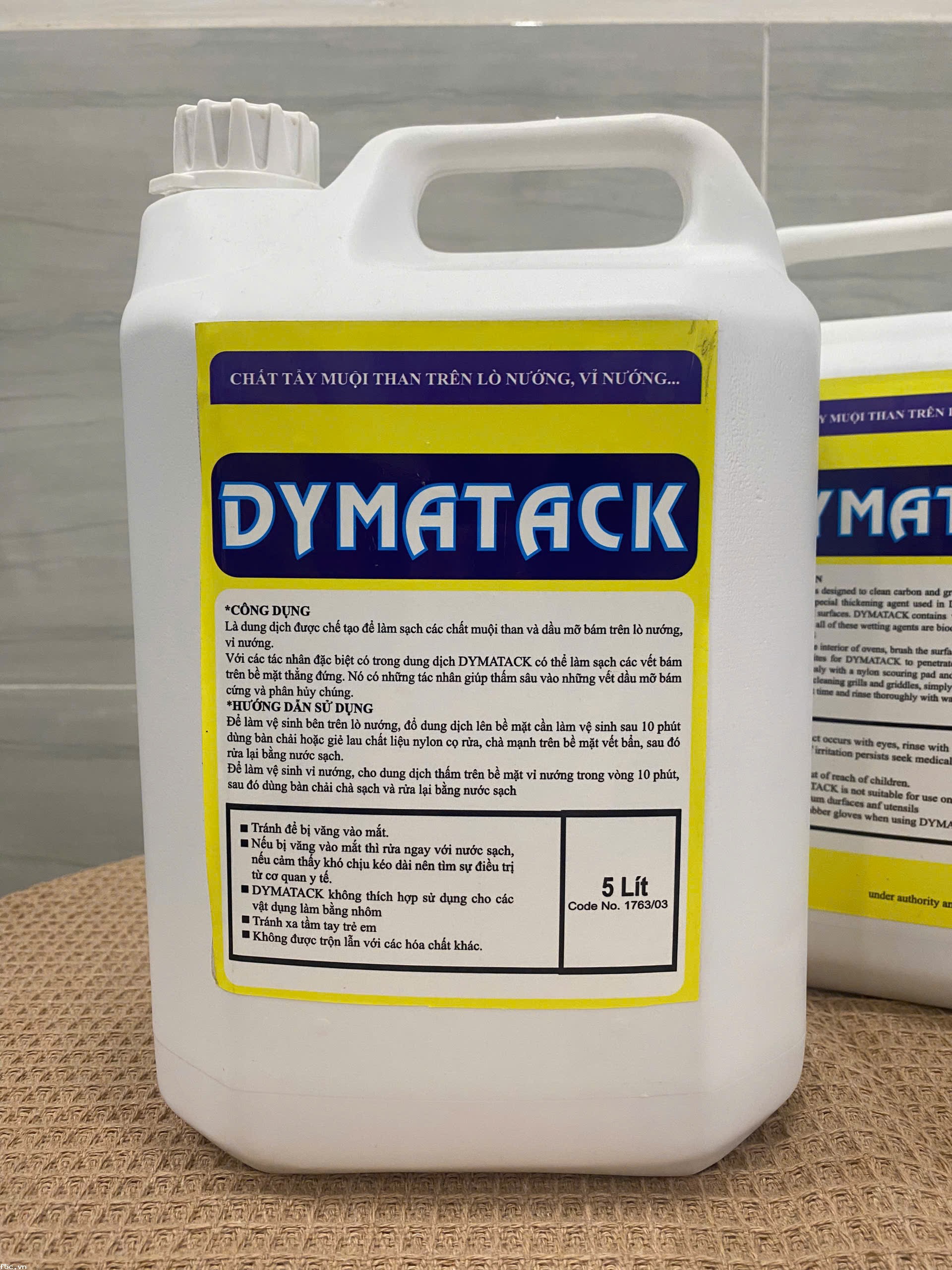 DYMA TACK - DUNG DỊCH LÀM SẠCH DẦU MỠ, CÁC BỀ CHÁY ĐEN ĐÓNG TRÊN KIỀNG BẾP GA, LÒ NƯỚNG.... 5 LÍT